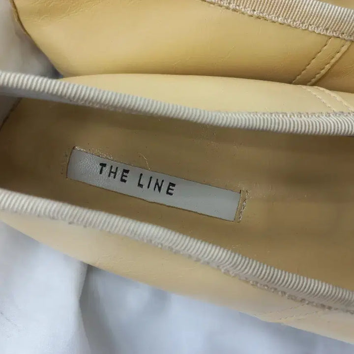 [BUNJANG] The Line Yellow Flat Shoes 245mm / 더라인 옐로우 플랫슈즈 245mm