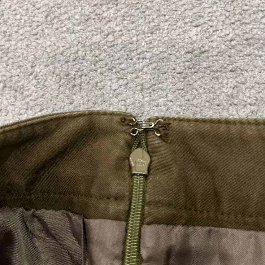 [BUNJANG] Hazzys Cotton Khaki Skirt / M 해지스 코튼 카키 스커트