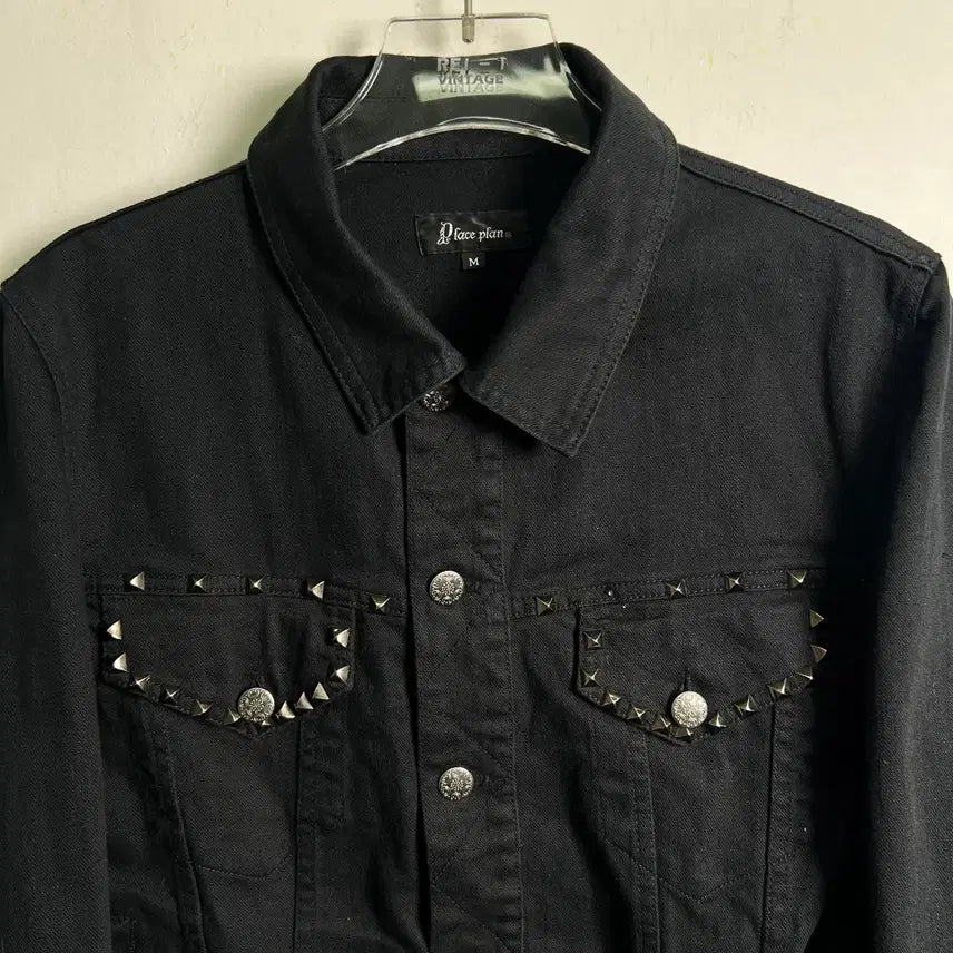 [BUNJANG] Vintage Black Studded Denim Jacket (Size M) / jpn vtg 빈티지 블랙 스터드 데님 자켓 M