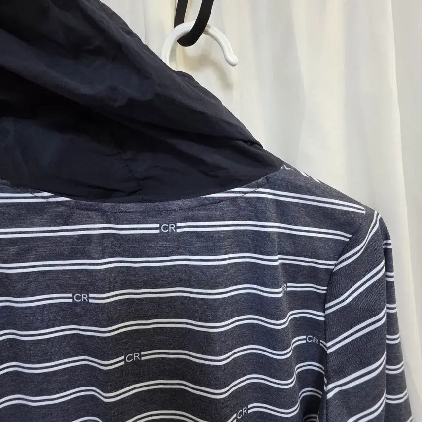 [SOLD OUT] 크로커다일 여성스트라이프 긴팔 후드티105