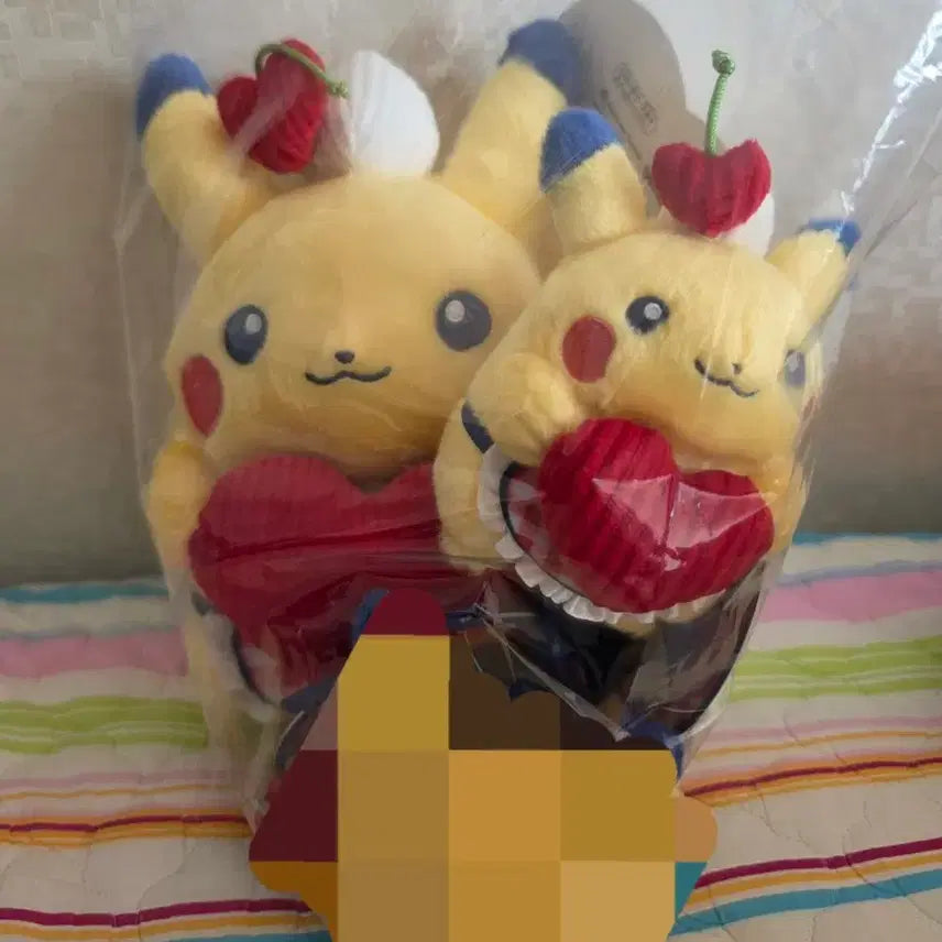 [BUNJANG] Pokemon Pikachu Diner Mascot Plush + Keychain / 뚱카츄 PIKACHU DINER 피카츄다이너 마스코트 중형+키링 판매