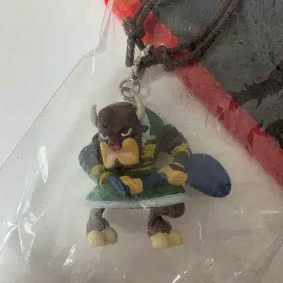 [BUNJANG] Vintage One Piece Figure Necklace Keyring / 고전 레트로) 원피스 피규어 목걸이 열쇠고리