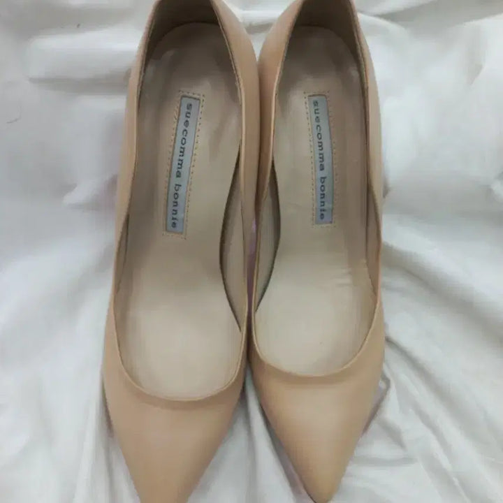 [BUNJANG] Suecomma Bonnie Stiletto Pumps Beige 245mm / 슈콤마보니 스틸레토 펌프스 245mm 베이지