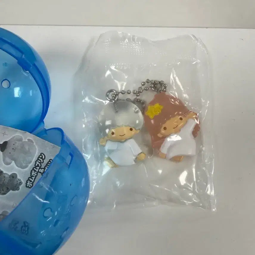 [SOLD OUT] 산리오 리틀트윈스타 키키 라라 키링 가챠