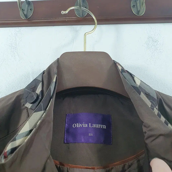 [BUNJANG] 100 올리비아로렌 여성 블랙 데일리 정장 블레이저 자켓 / 100 올리비아로렌 여성 블랙 데일리 정장 블레이저 자켓