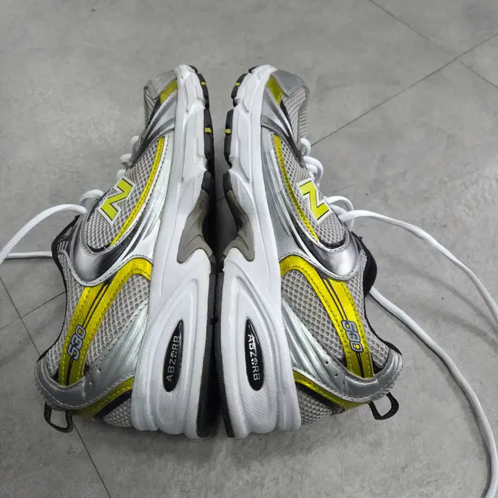[BUNJANG] New Balance MR 530SC Yellow Sneakers / 뉴발란스  MR 530SC  옐로우 270