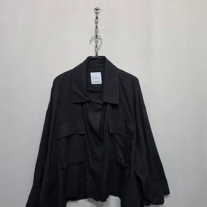 [SOLD OUT] 톰보이 블랙 포켓 셔츠 자켓