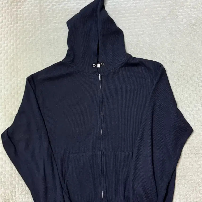 [SOLD OUT] everyworn 에브리원 와플 후드집업 블랙 2