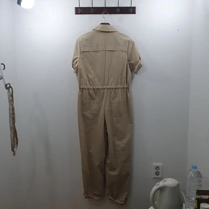 [SOLD OUT] 66 에고이스트 여성 베이지 여름 얇은 반팔 카라 점프수트