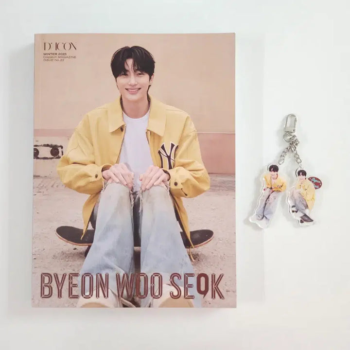 [BUNJANG] Byeon Woo Seok DICON B Type Photobook + Keyring Bundle Set / 변우석 디아이콘 DICON B타입 화보집+키링 일괄세트