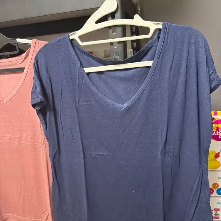 [BUNJANG] V-Neck Short Sleeve T-Shirt Set (Navy x2, Pink x1) / V넥 반팔 티셔츠 네이비2장/핑크1장