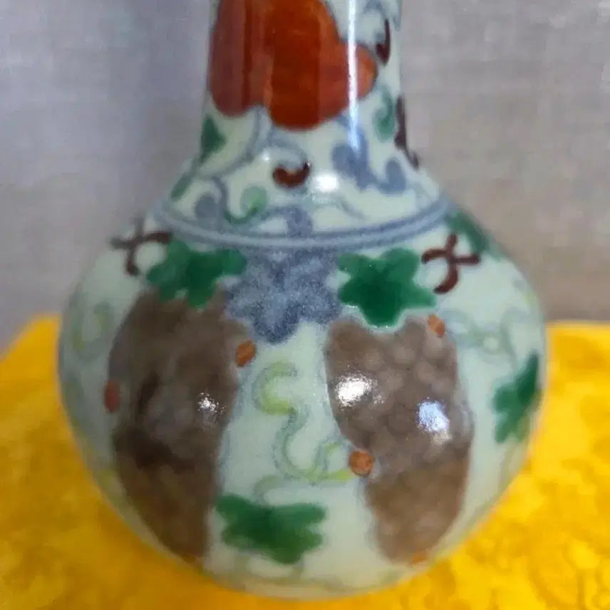 [BUNJANG] Seonghwa-nyeon Two-Color Janggyeong-byeong Vase / 성화년제 두채 장경병