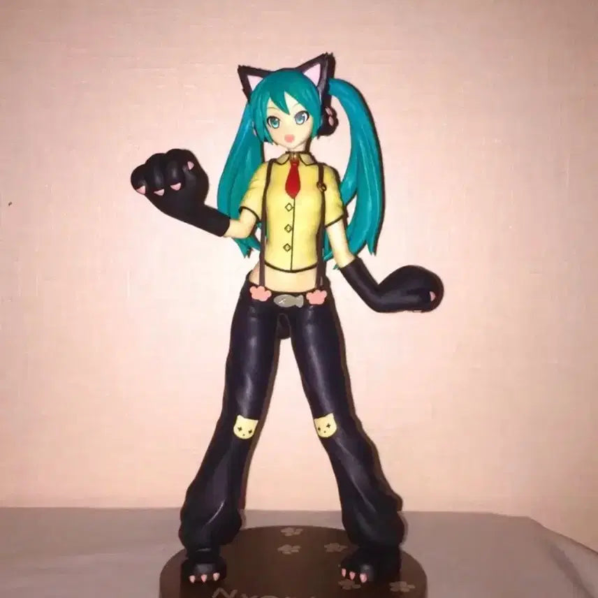[BUNJANG] Hatsune Miku Nekomini Bishoujo Figure / 하츠네 미쿠 네코미미 미소녀 피규어