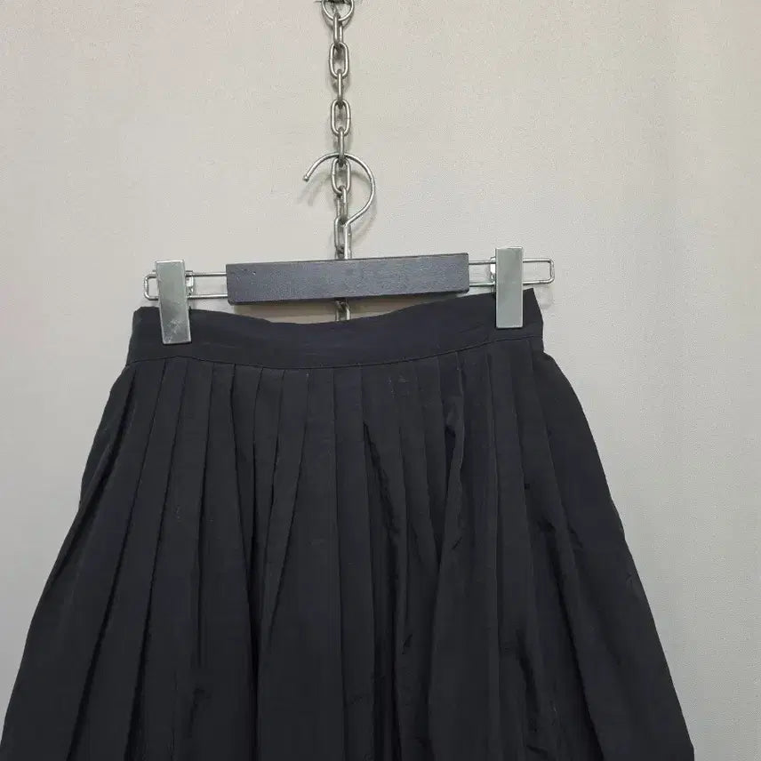 [BUNJANG] Beplen Pleats Long Skirt / 비플랜 플리츠 롱 스커트