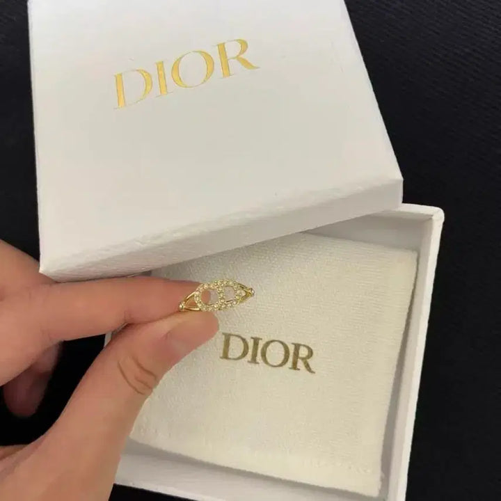 [BUNJANG] Christian Dior CD Logo Rhinestone Gold Ring / 크리스찬 디올 CD 로고 골드 반지 라인스톤