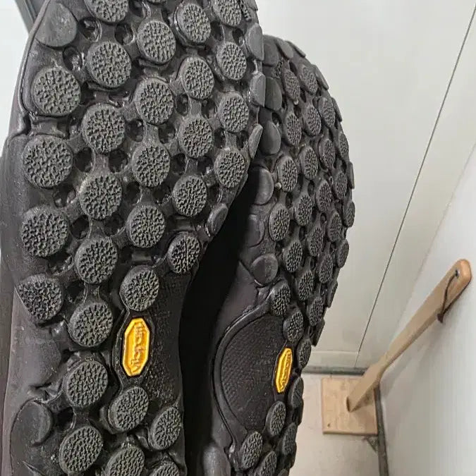 [BUNJANG] New Balance x Tokyo Design Sneakers / 뉴발란스x도쿄 디자인