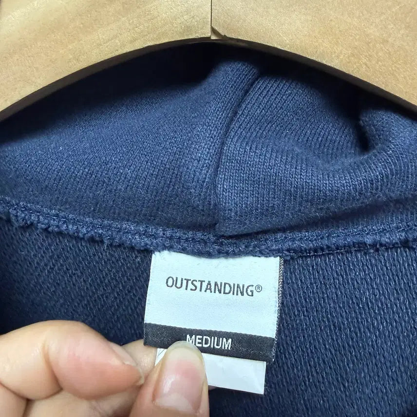 [BUNJANG] Outstanding Heavy Hoodie / (93) 아웃스탠딩 헤비 후드티