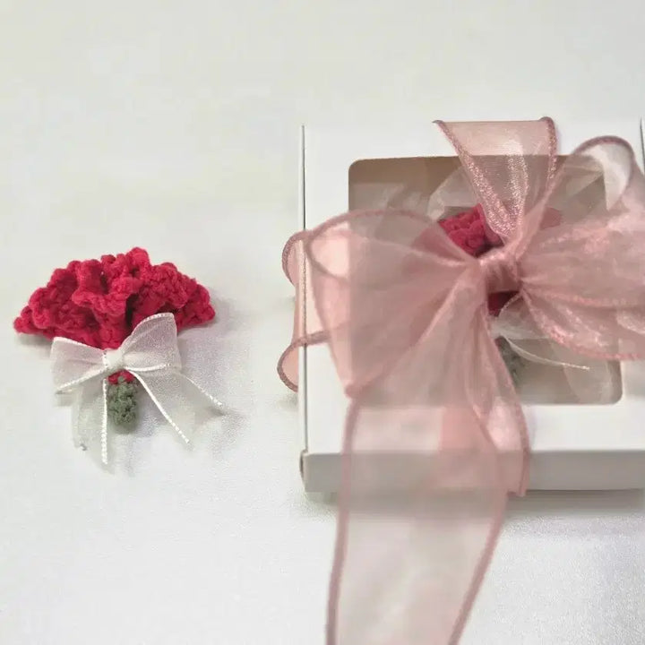 [BUNJANG] Handmade Carnation Brooch / [핸드메이드] 정성 담은 카네이션 브로치(단품)