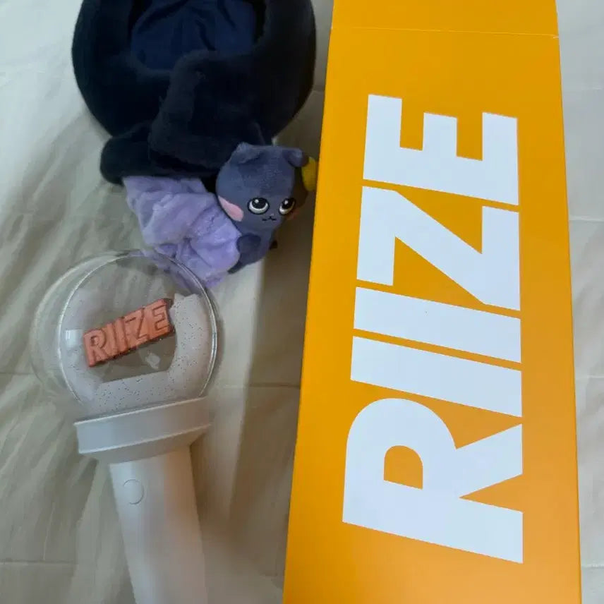 [SOLD OUT] 라이즈 응원봉+토냥덕케이프+토냥덕스크런치