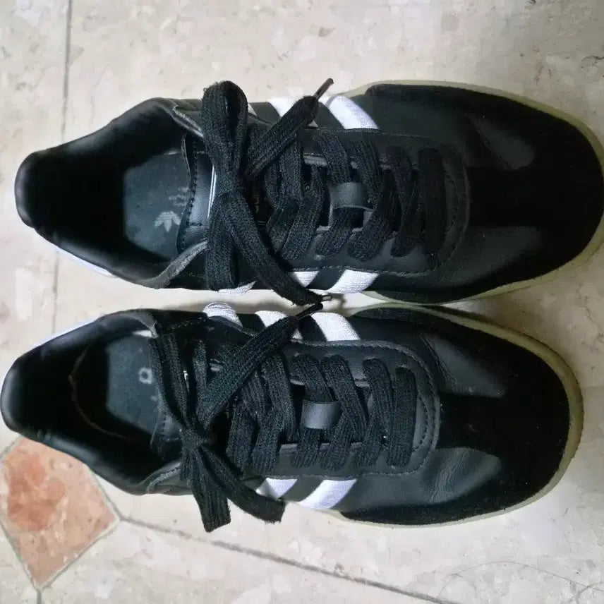 [BUNJANG] Adidas Samba Black Sneakers / 아디다스 삼바 블랙 스니커즈 230