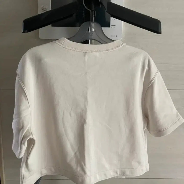 [BUNJANG] Nike Cropped Short Sleeve T-Shirt / 나이키 크롭 반팔티