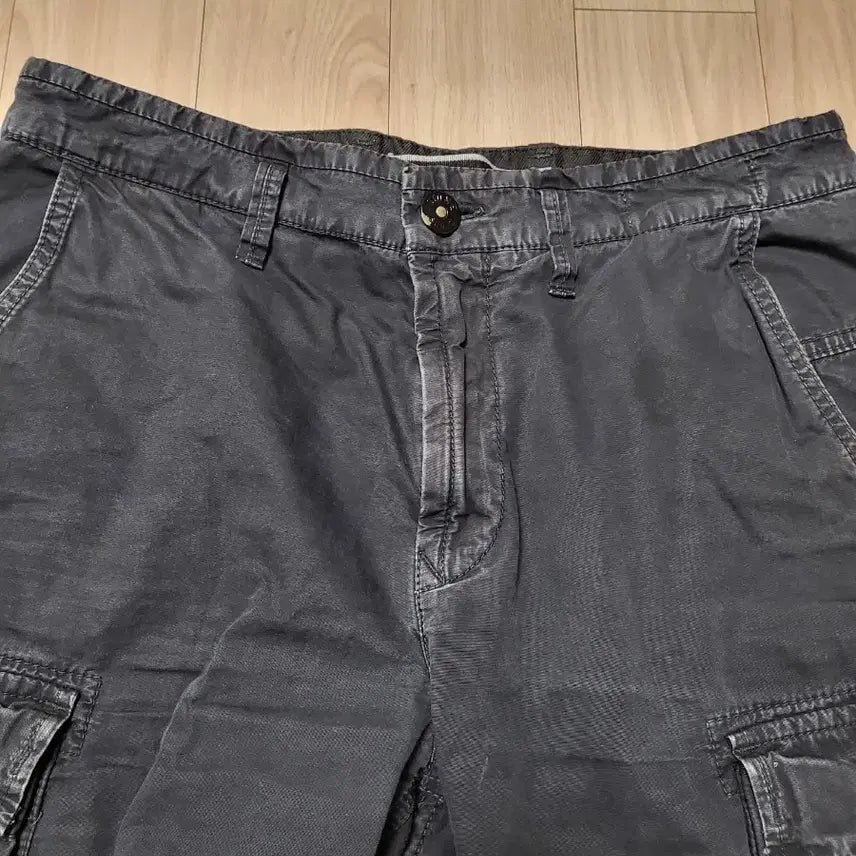 [BUNJANG] Stone Island Cargo Shorts / 스톤아일랜드 카고 반바지 29