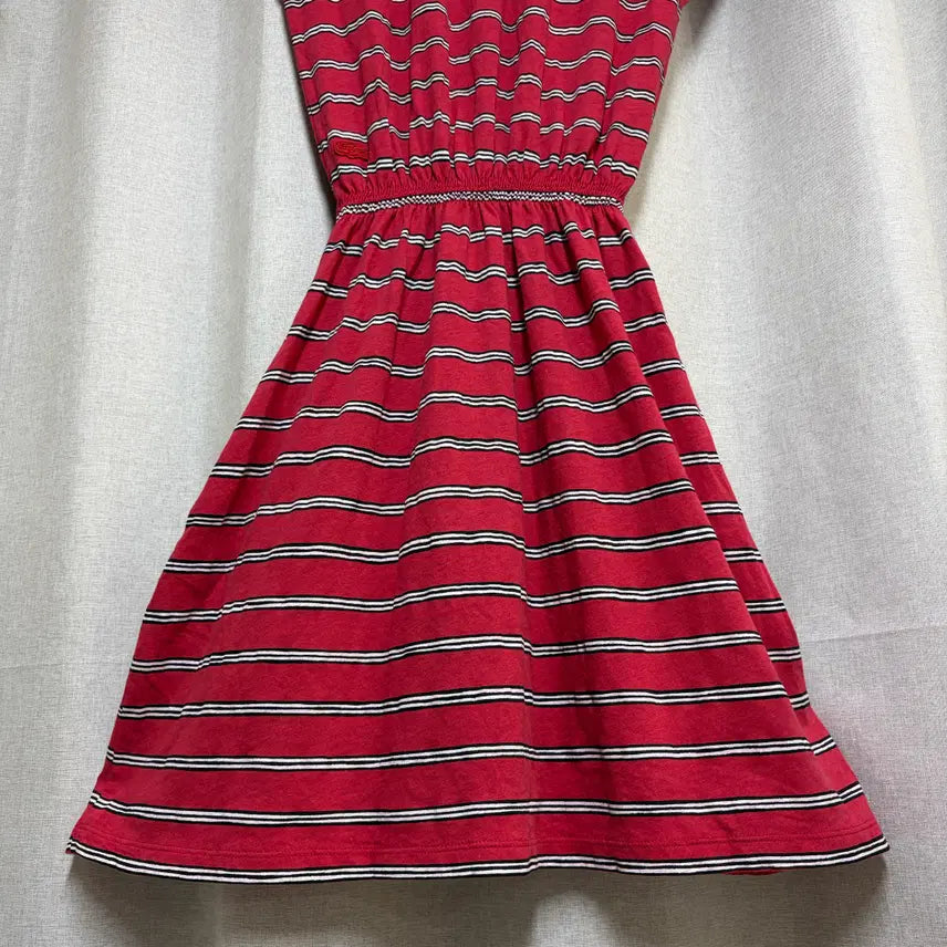 [SOLD OUT] 라코스테 스트라이프 카라 플레어 원피스 34 (여성 XS~S)