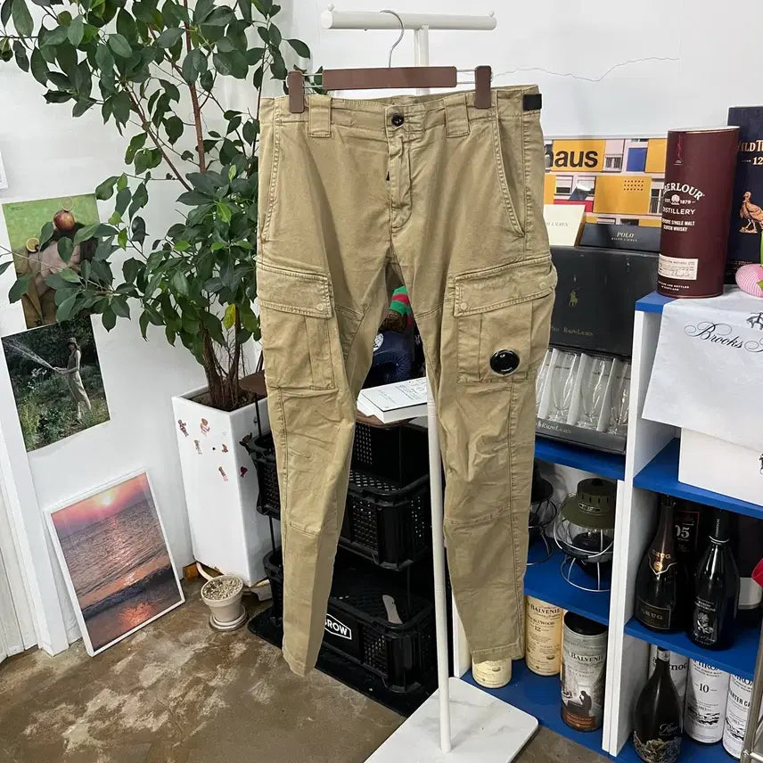 [BUNJANG] CP Company Lens Pocket Cargo Pants Size 48 / Cp컴퍼니 렌즈와펜 카고팬츠 48