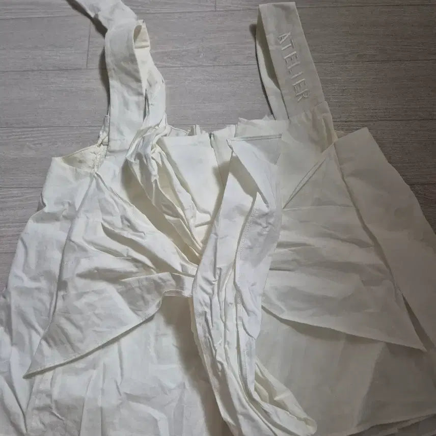 [BUNJANG] Lucky Chouette Ivory Shirring Sleeveless Blouse / 럭키슈에뜨 아이보리 셔링 나시 블라우스