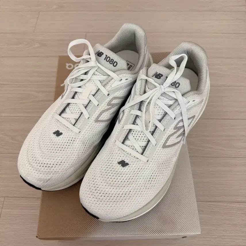 [SOLD OUT] 뉴발란스 1080 V15 2E 러닝화 275