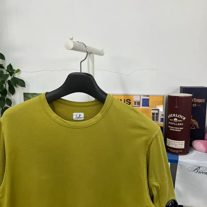 [BUNJANG] CP Company Lens Applique Sweatshirt M / Cp컴퍼니 렌즈와펜 맨투맨 M