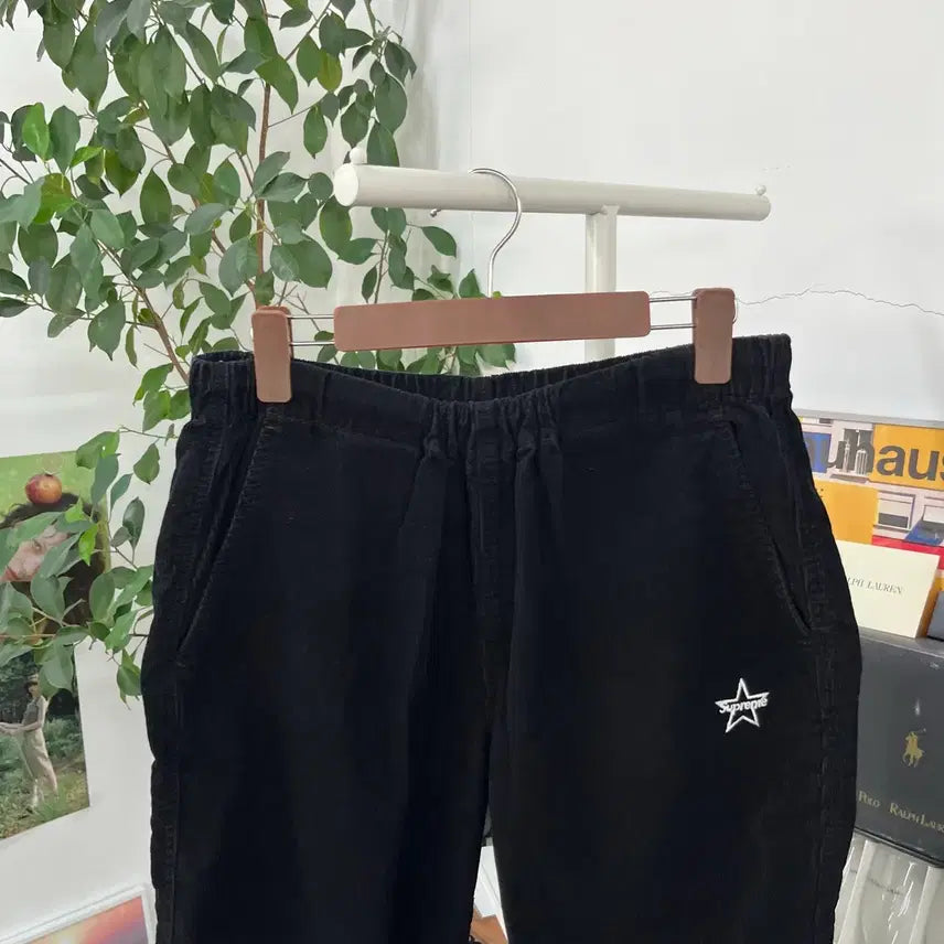 [BUNJANG] Supreme Corduroy Skate Pants Medium / 슈프림 코듀로이 스케이트 팬츠 M