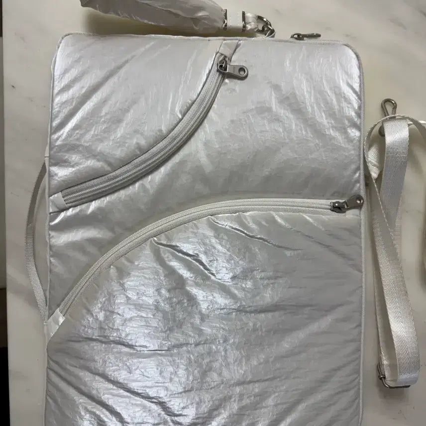 [BUNJANG] Akoak Lake 16 Laptop Clutch Cream / 아코크 Lake 16 랩탑 클러치 크림