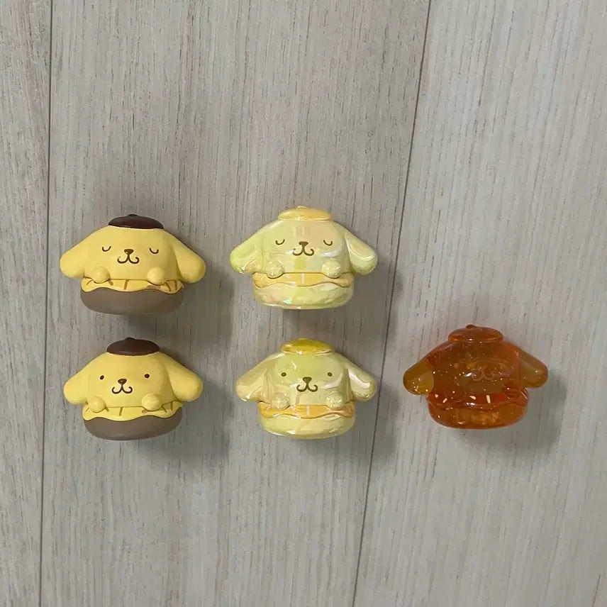 [BUNJANG] Sanrio Pompompurin Mini Donut Figure Bundle Set / [폼폼푸린]일괄 산리오 미니 도넛 피규어 가챠 굿즈