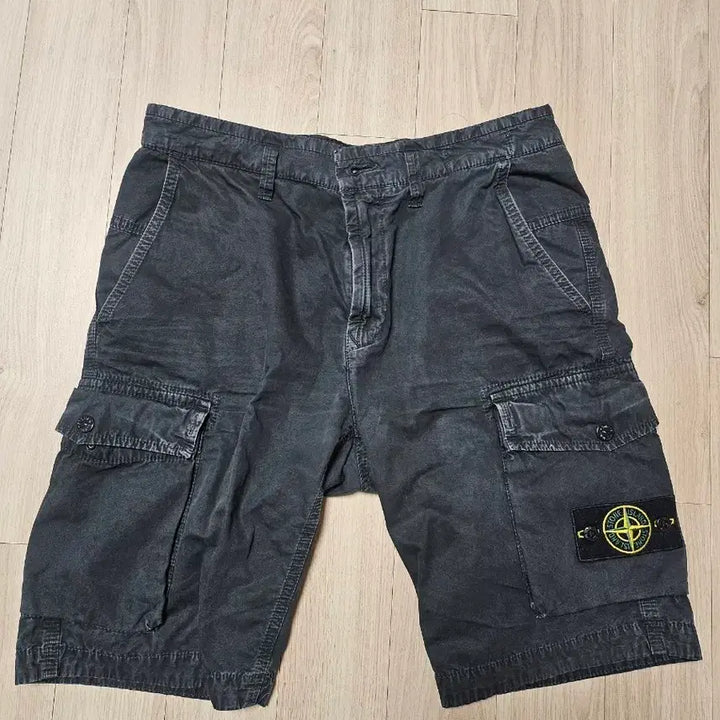 [BUNJANG] Stone Island Washed Cargo Shorts Size 29 / 스톤아일랜드 워싱 카고 반바지 29