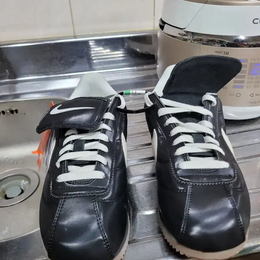 [BUNJANG] Nike Cortez SE Sneakers Black 265mm / 나이키 코르테즈 SE 265mm 블랙
