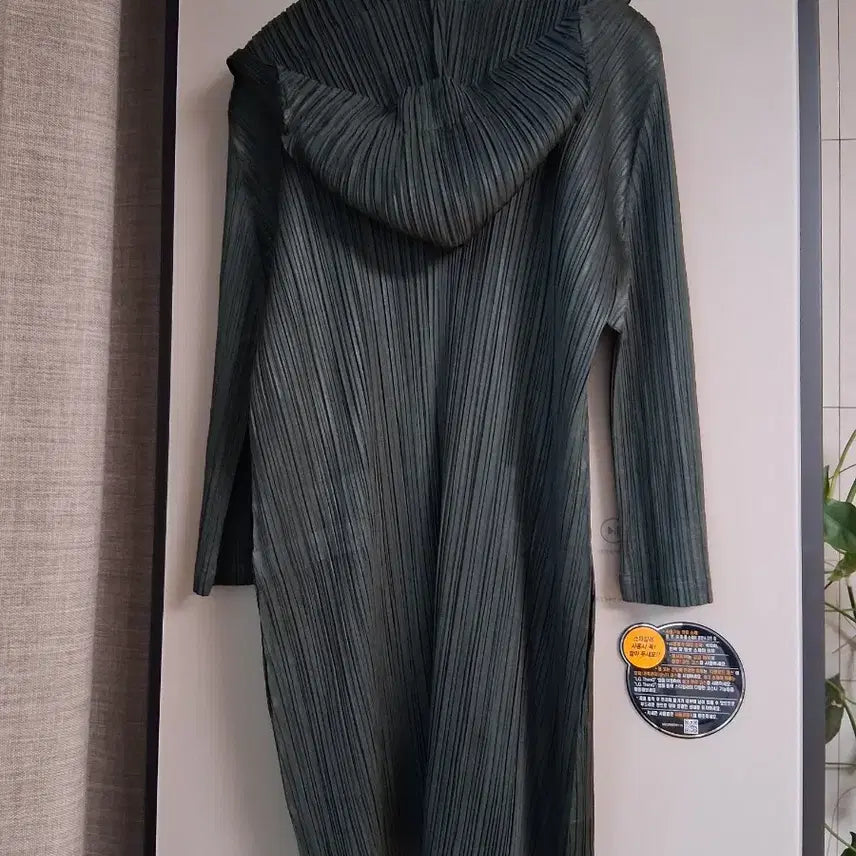 [SOLD OUT] 플리츠플리즈 후드 가디건