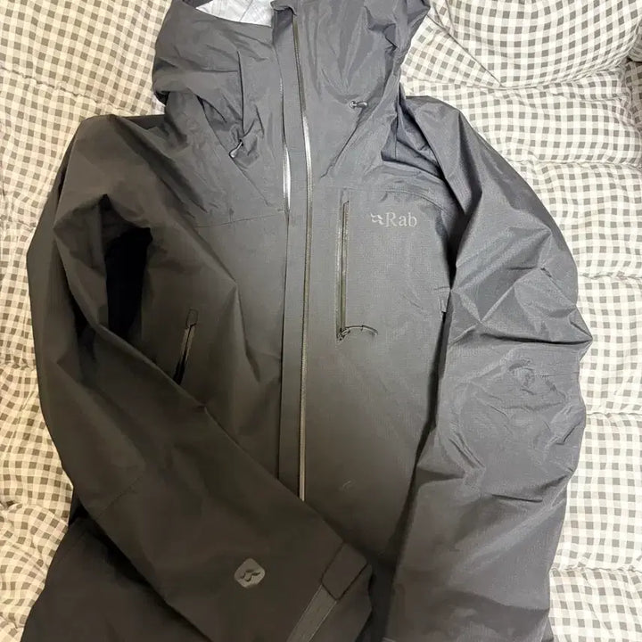 [BUNJANG] Rab Firewall Mountain Jacket Black / Rab 파이어월 마운틴 자켓 Black 판매