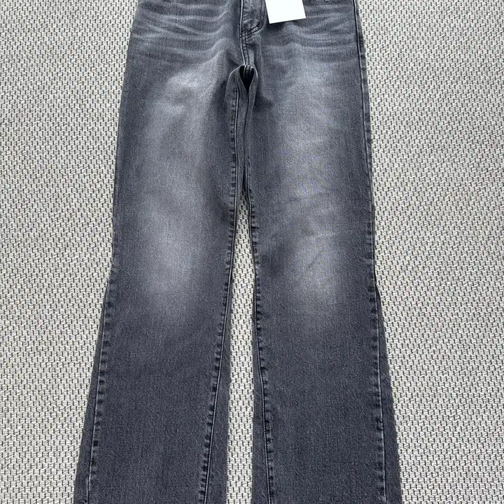 [BUNJANG] TONYWACK Flared Reconstructed Denim Jeans - Washed Black / [26] 토니웩 플레어 핏 리컨스트럭트 데님 진 - 워시드 블랙
