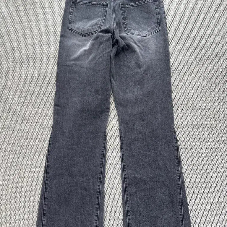 [BUNJANG] TONYWACK Flared Reconstructed Denim Jeans - Washed Black / [26] 토니웩 플레어 핏 리컨스트럭트 데님 진 - 워시드 블랙
