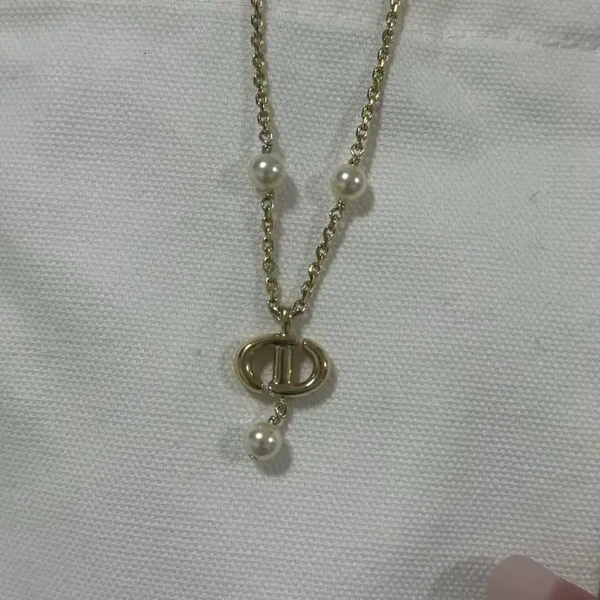 [BUNJANG] Dior Petit CD Necklace Gold / 디올 CD 로고 진주 목걸이 골드