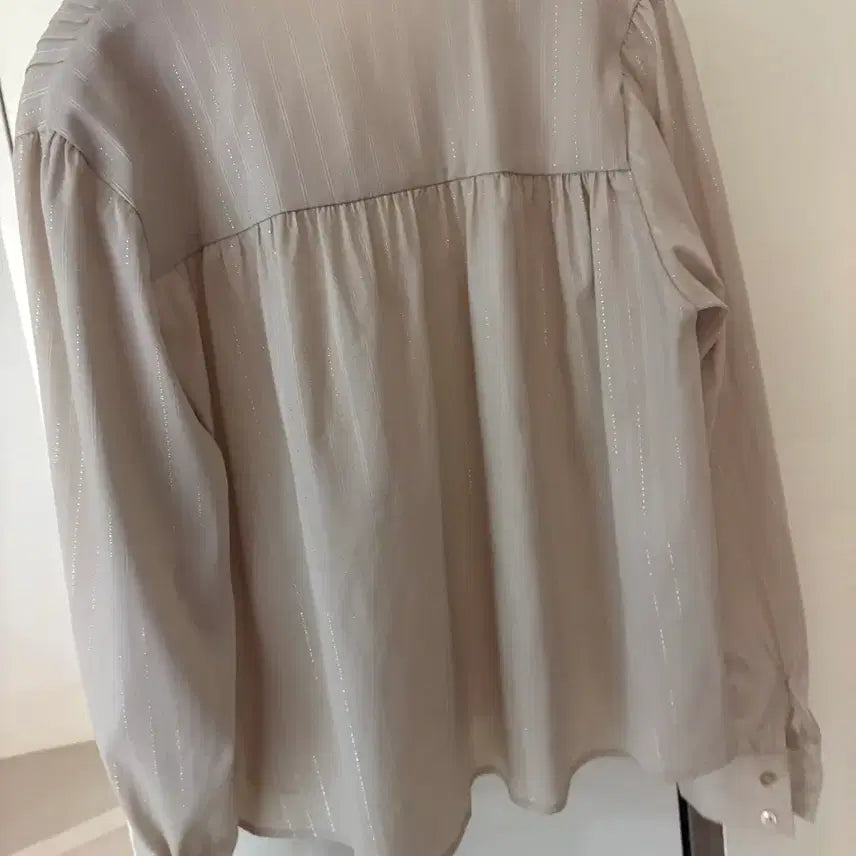 [BUNJANG] Shop MODO Shimmer Tie Blouse / 샵모도 모도마켓 쉬머 타이 블라우스
