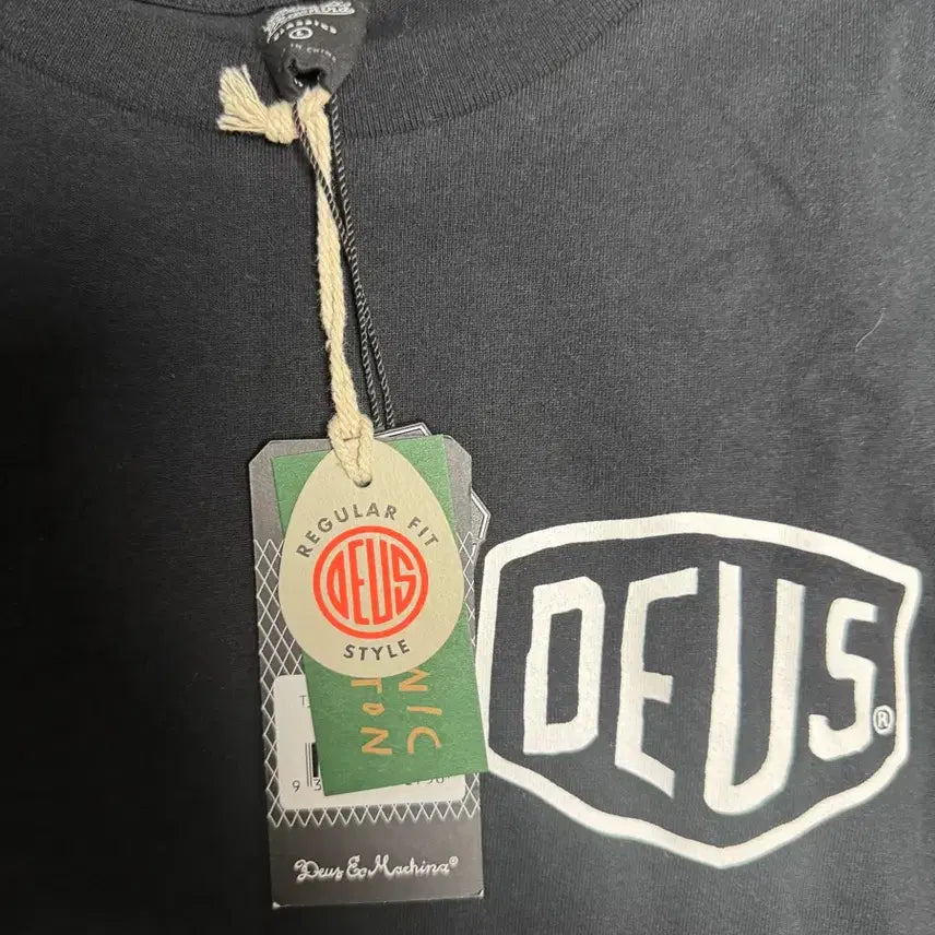 [BUNJANG] Deus Ex Machina Tokyo Short Sleeve T-Shirt / [L] 데우스 도쿄 반팔티셔츠 새상품