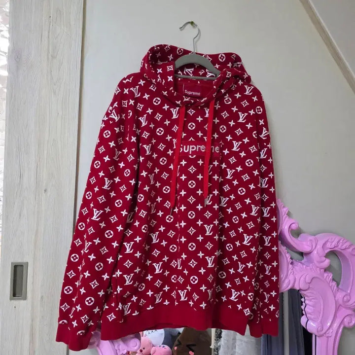 [BUNJANG] Supreme Louis Vuitton Collaboration Hoodie Red XXL / 슈프림 루이비통 콜라보 후드 레드 (XXL)
