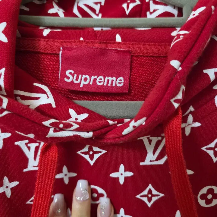 [BUNJANG] Supreme Louis Vuitton Collaboration Hoodie Red XXL / 슈프림 루이비통 콜라보 후드 레드 (XXL)