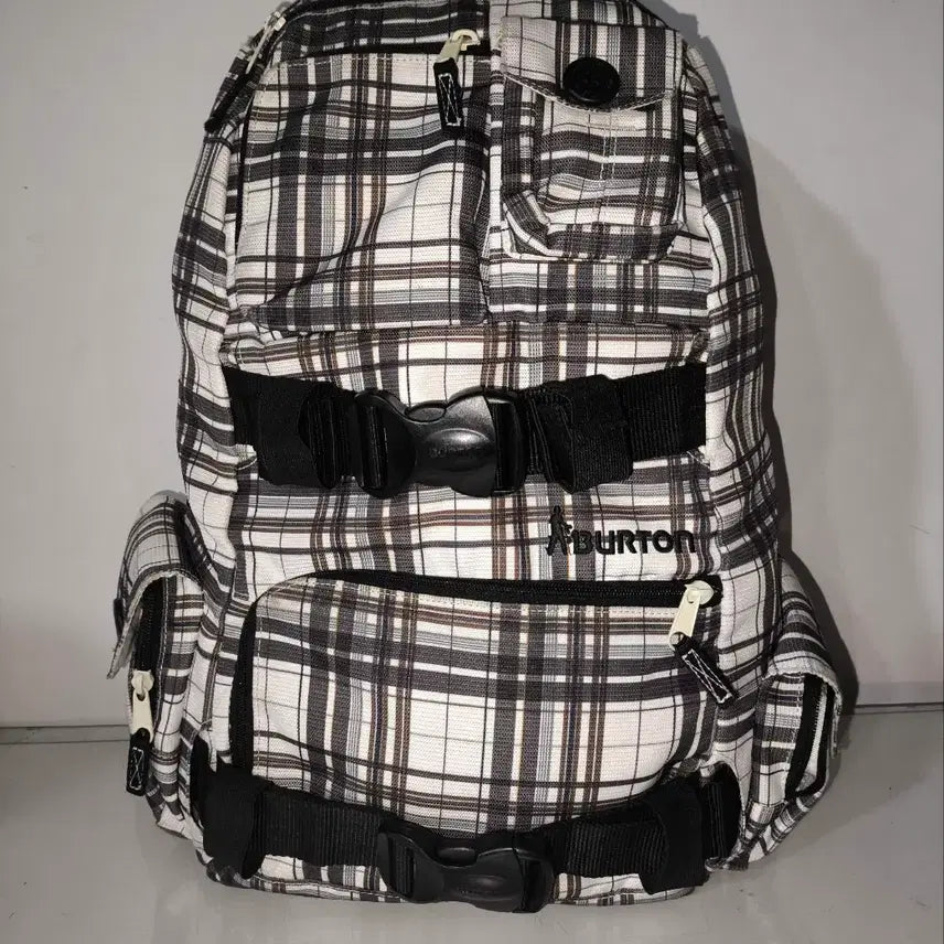 [BUNJANG] Button White Collection Check Multi-Pocket Laptop Backpack / 버튼 화이트 컬렉션 체크 멀티포켓 노트북 백팩