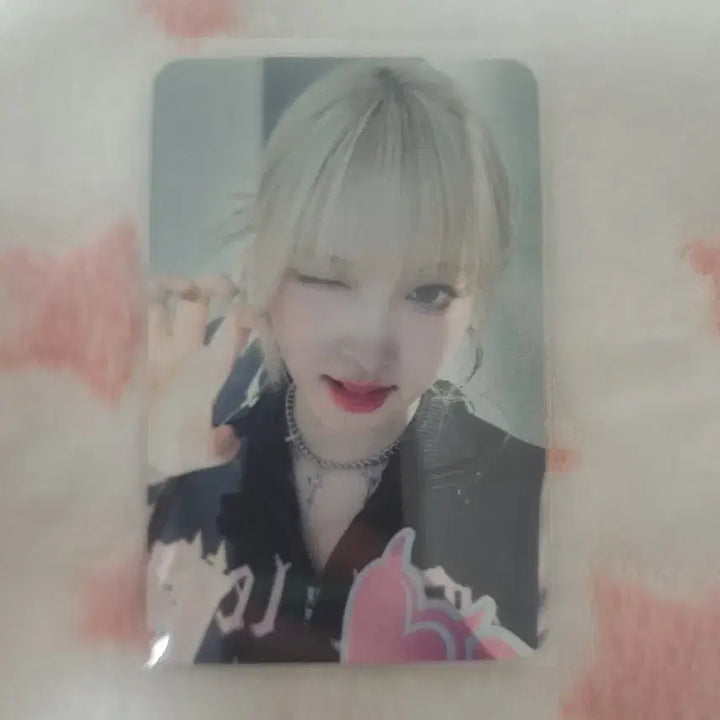[BUNJANG] IVE Liz - MUSE Apple Music Lucky Draw Photocard / 아이브 리즈 마인 애플뮤직 원영유진가을레이리즈이서포카분철럭드토끼담요마인