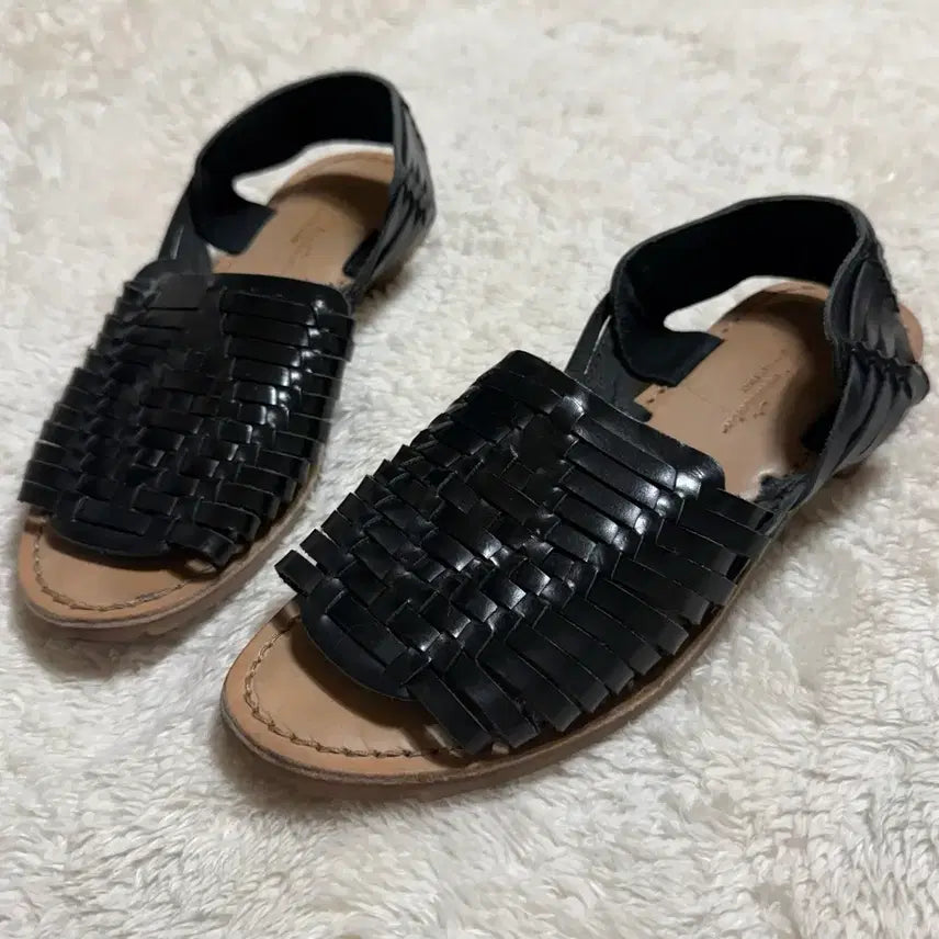 [BUNJANG] Black Woven Leather Sandals EU36 / US5 / 블랙 우븐 가죽 샌들 EU36 / US5 새상품급