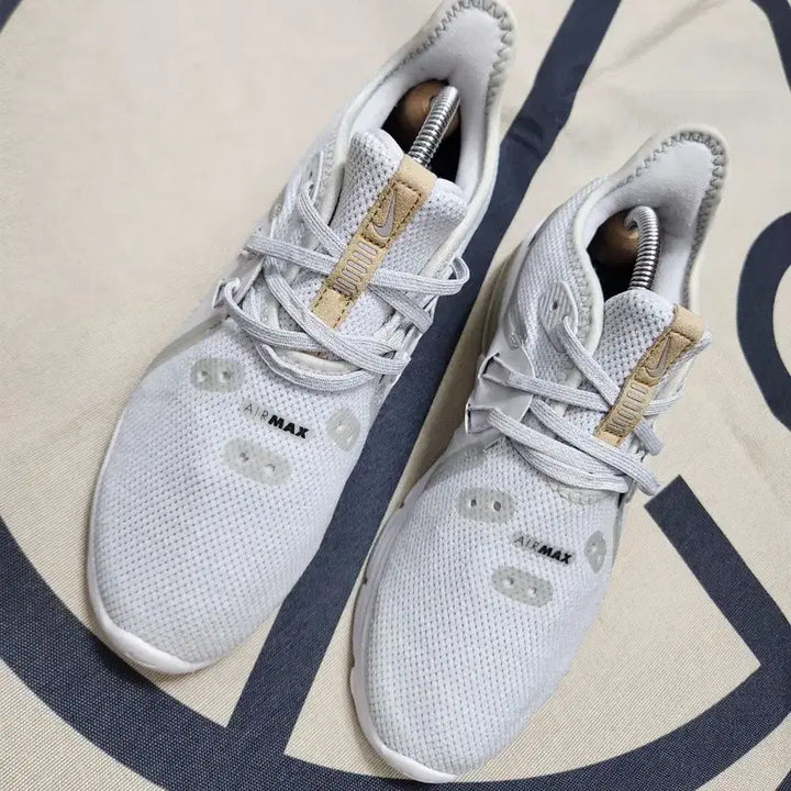 [BUNJANG] Nike 240mm Sneakers / [나이키] 240mm 운동화