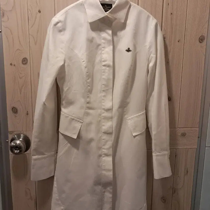 [BUNJANG] Vivienne Westwood Long Shirt Dress White / 비비안웨스트우드. 롱셔츠형 원피스. 38.